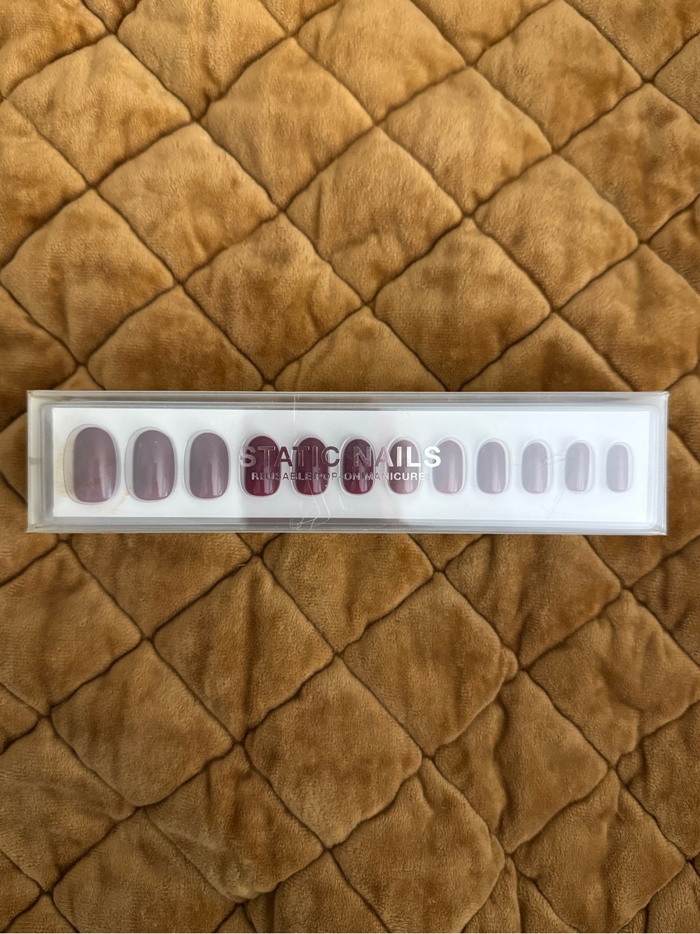 Reusable Press-On Nail Set - Red Wine